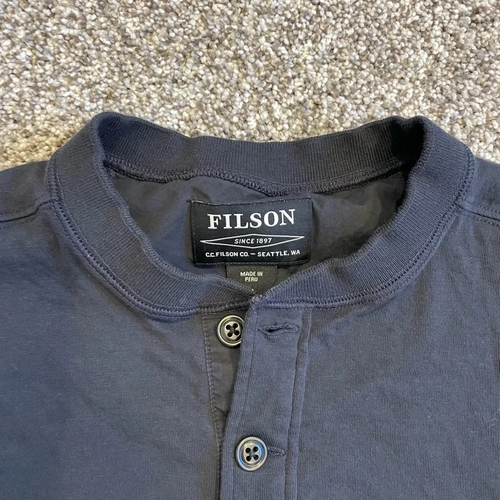 Filson Men's Dark Blue Long Sleeve Henley 100% Cotton Size Medium - Picture 2 of 8